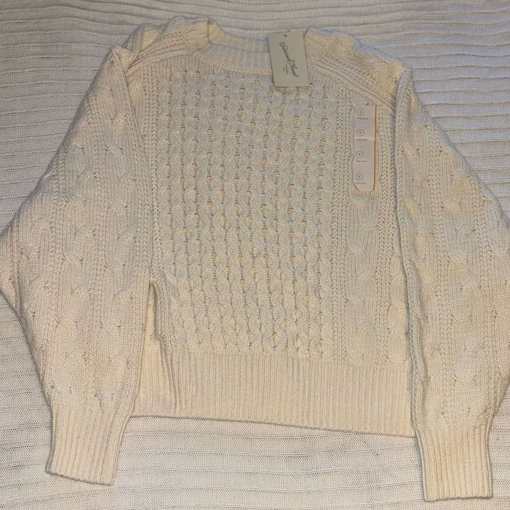 Universal Thread Cream Cable Knit Sweater
